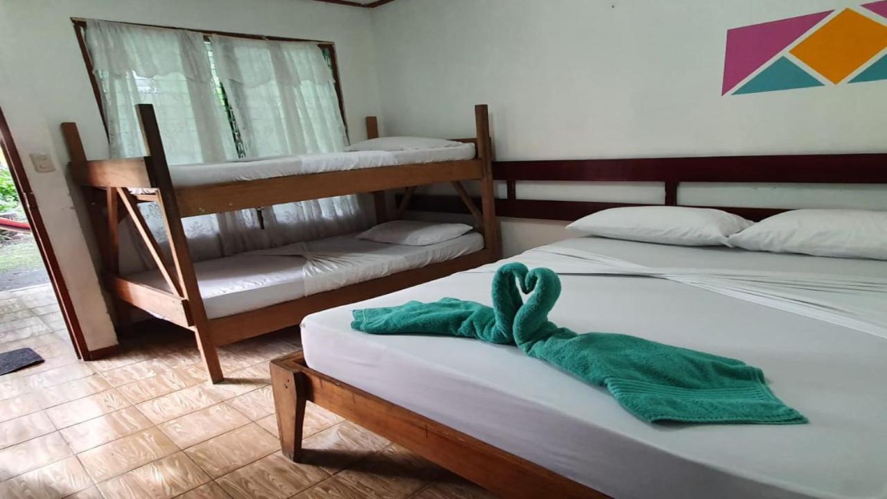 Cabinas Palmer Makanda Cahuita Eksteriør bilde
